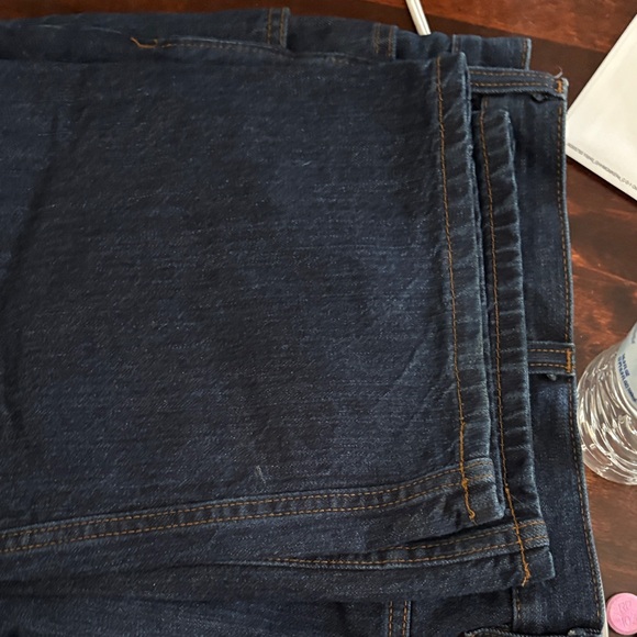 Carhartt Men's Dark Blue Relaxed Jeans - Picture 3 of 7